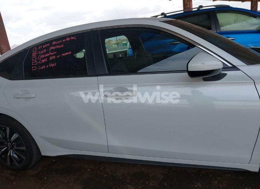 Photo 14 of 2024 Honda Civic EX-L (VIN 19XFL1H72RE016116)