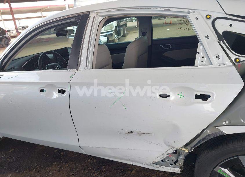 Photo 15 of 2024 Honda Civic EX-L (VIN 19XFL1H72RE016116)