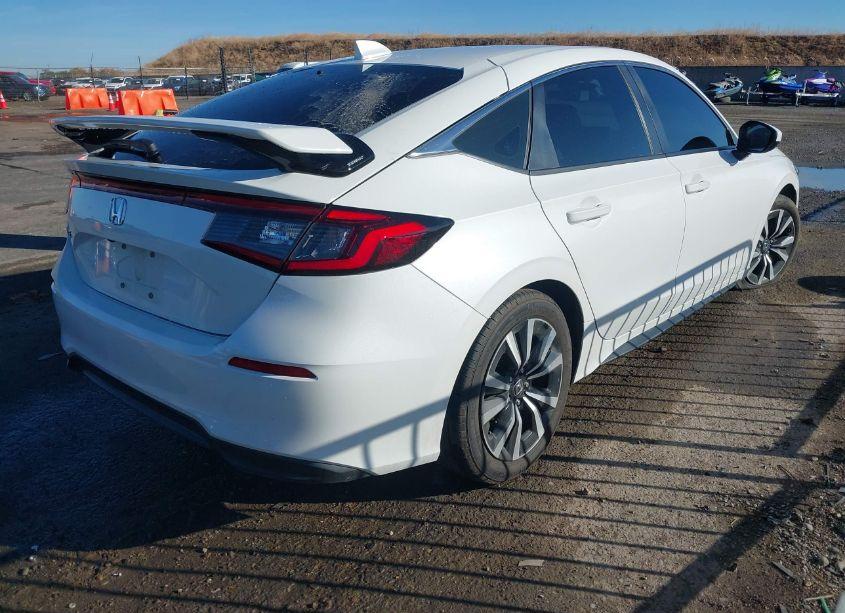 Photo 4 of 2022 Honda Civic EX-L (VIN 19XFL1H73NE005927)