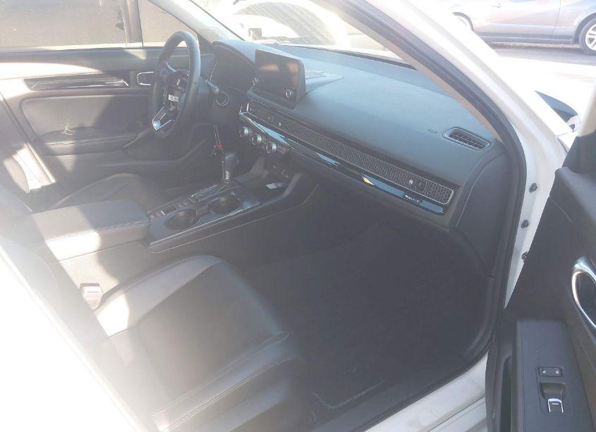 Photo 5 of 2022 Honda Civic EX-L (VIN 19XFL1H73NE005927)