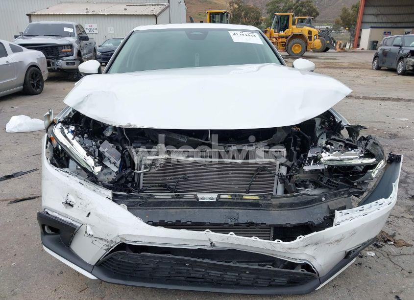 Photo 12 of 2024 Honda Civic EX-L (VIN 19XFL1H73RE003908)