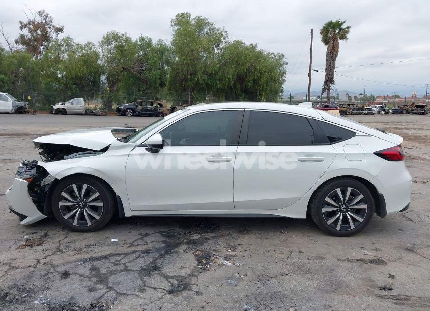 Photo 14 of 2024 Honda Civic EX-L (VIN 19XFL1H73RE003908)