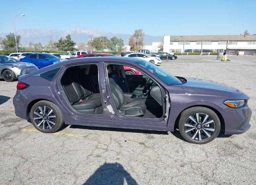 Photo 14 of 2024 Honda Civic EX-L (VIN 19XFL1H73RE008641)