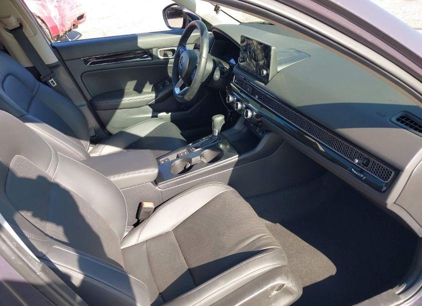 Photo 5 of 2024 Honda Civic EX-L (VIN 19XFL1H73RE008641)