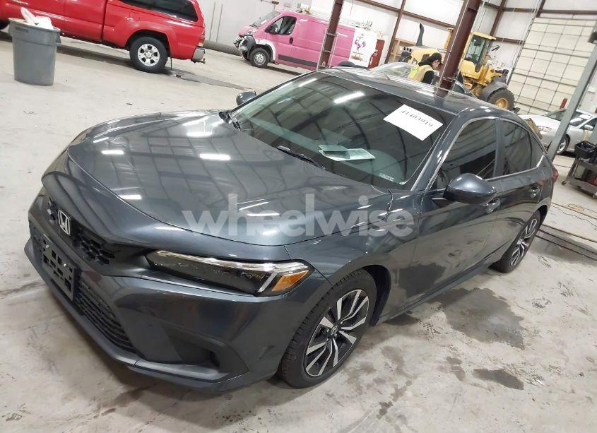 Photo 2 of 2024 Honda Civic EX-L (VIN 19XFL1H73RE031420)