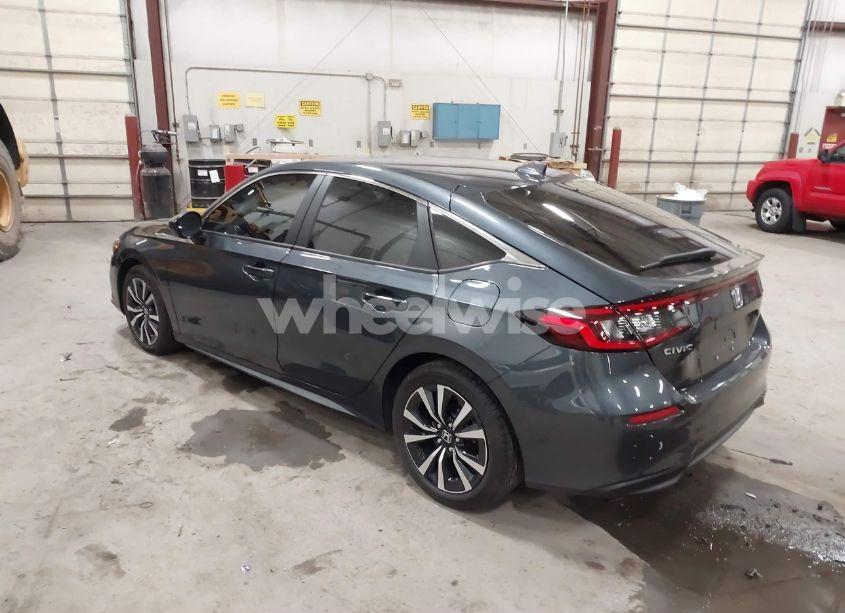 Photo 3 of 2024 Honda Civic EX-L (VIN 19XFL1H73RE031420)