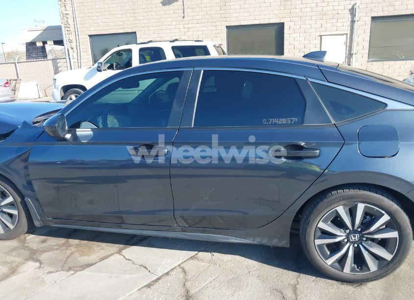 Photo 14 of 2023 Honda Civic EX-L /EX-L W/O BSI (VIN 19XFL1H74PE000903)