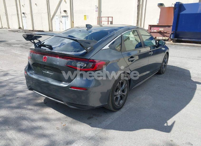Photo 4 of 2022 Honda Civic EX-L (VIN 19XFL1H75NE006691)