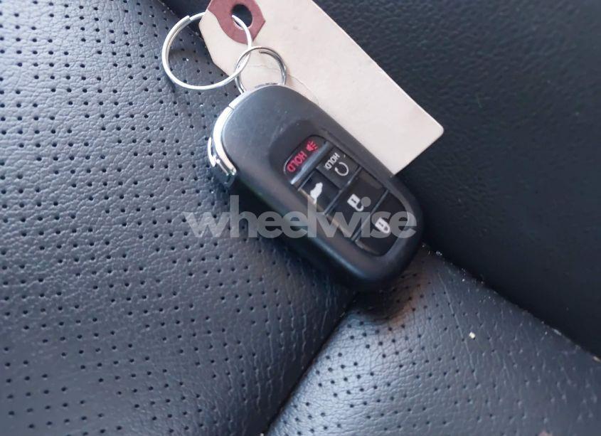 Photo 11 of 2023 Honda Civic EX-L /EX-L W/O BSI (VIN 19XFL1H75PE015183)