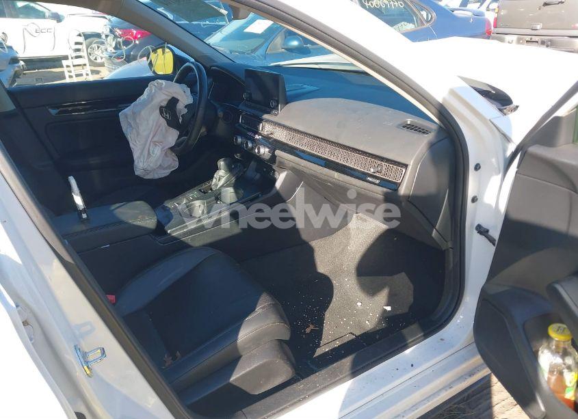 Photo 5 of 2023 Honda Civic EX-L /EX-L W/O BSI (VIN 19XFL1H75PE015183)