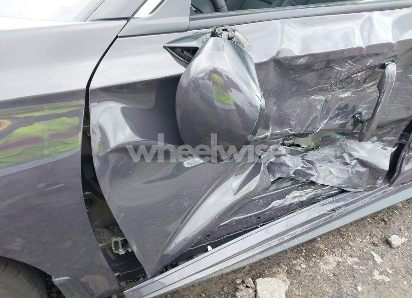 Photo 17 of 2024 Honda Civic EX-L (VIN 19XFL1H75RE007877)