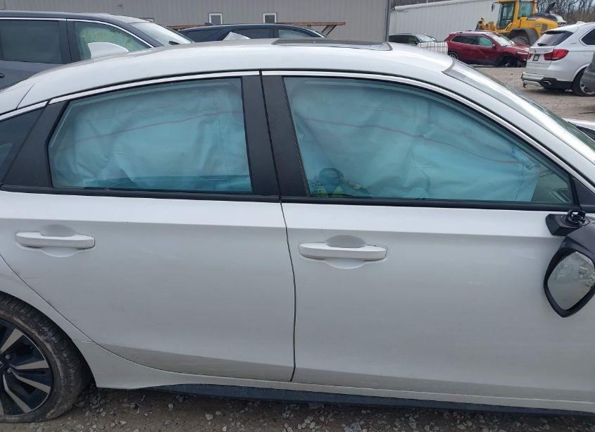 Photo 13 of 2022 Honda Civic EX-L (VIN 19XFL1H76NE001239)