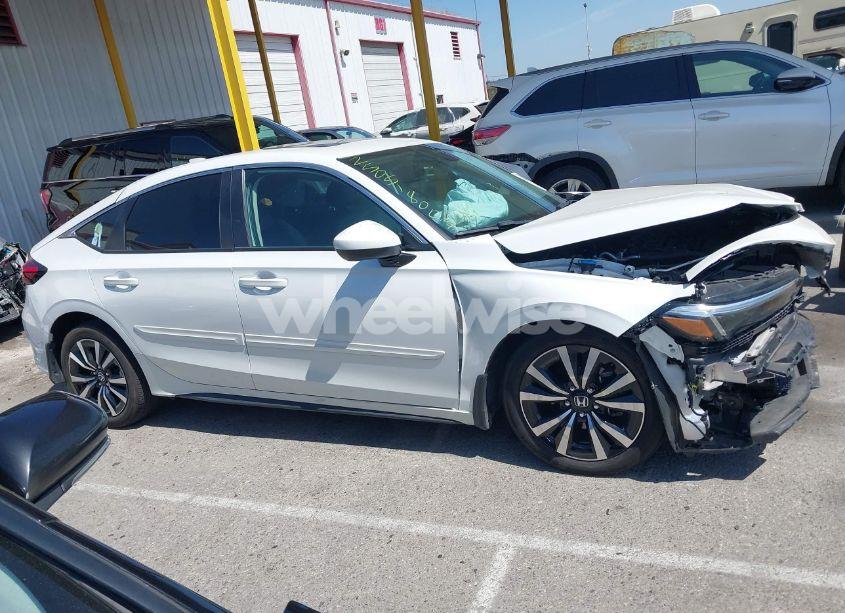 Photo 13 of 2023 Honda Civic EX-L/EX-L W/O BSI (VIN 19XFL1H76PE003575)