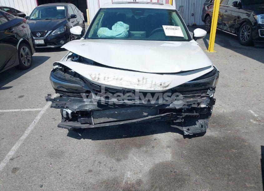 Photo 6 of 2023 Honda Civic EX-L/EX-L W/O BSI (VIN 19XFL1H76PE003575)