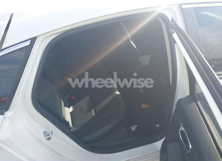 Photo 8 of 2023 Honda Civic EX-L /EX-L W/O BSI (VIN 19XFL1H76PE011692)