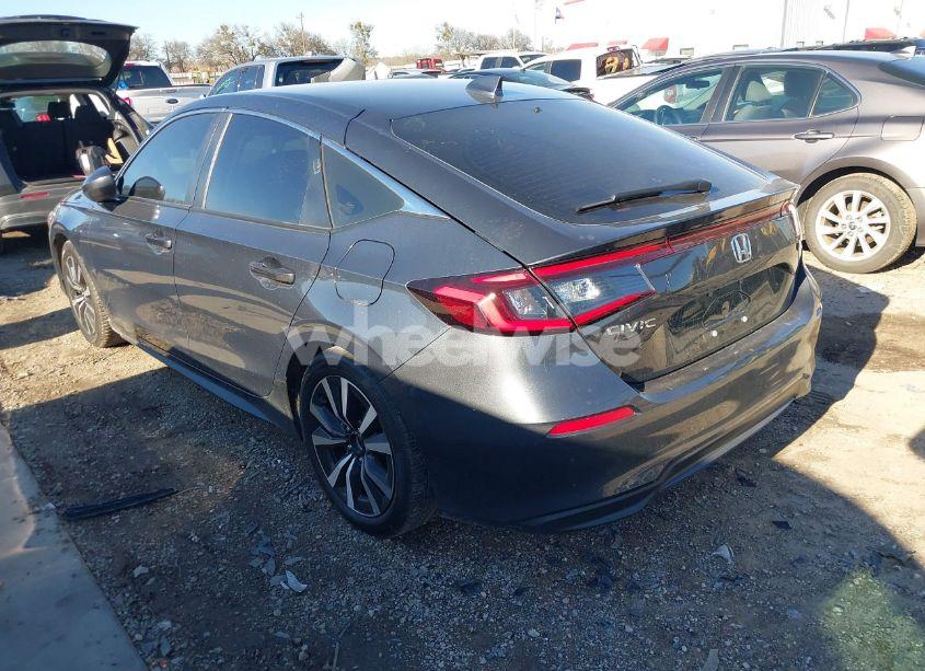 Photo 3 of 2024 Honda Civic EX-L (VIN 19XFL1H76RE001117)