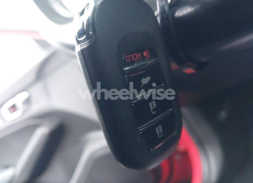 Photo 11 of 2022 Honda Civic EX-L (VIN 19XFL1H77NE001847)