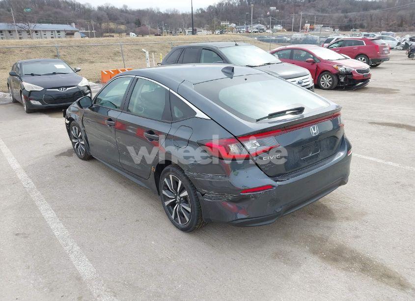 Photo 3 of 2024 Honda Civic EX-L (VIN 19XFL1H77RE032697)