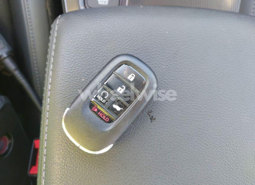 Photo 11 of 2022 Honda Civic EX-L (VIN 19XFL1H78NE020777)