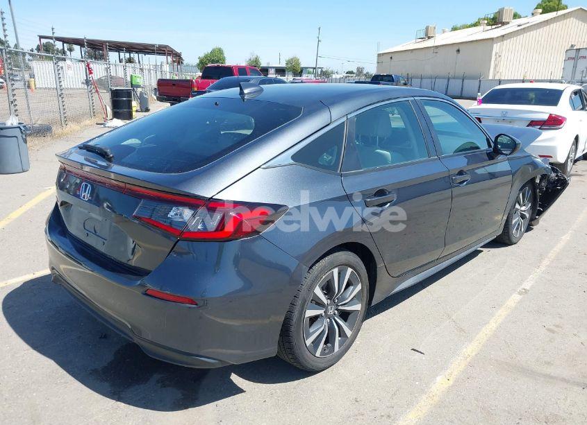 Photo 4 of 2022 Honda Civic EX-L (VIN 19XFL1H79NE008346)