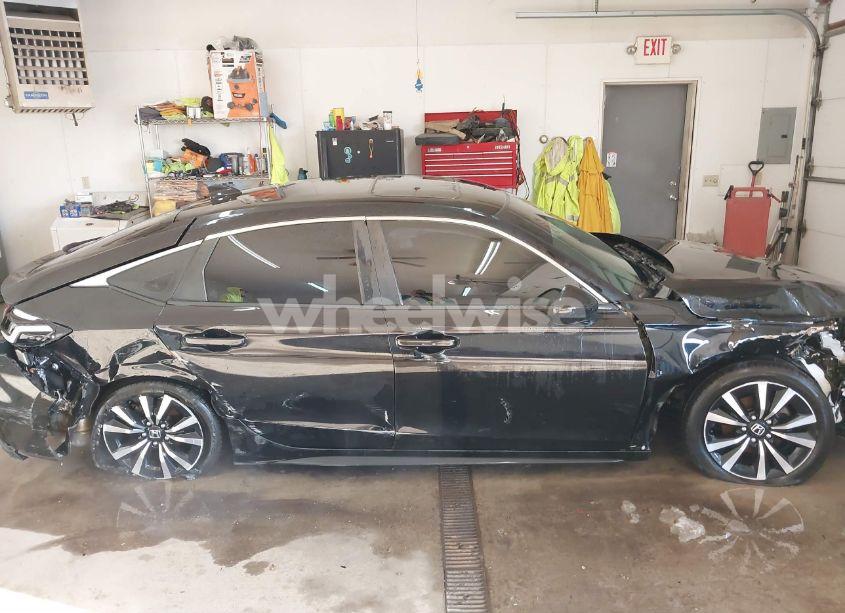 Photo 14 of 2022 Honda Civic EX-L (VIN 19XFL1H79NE009058)