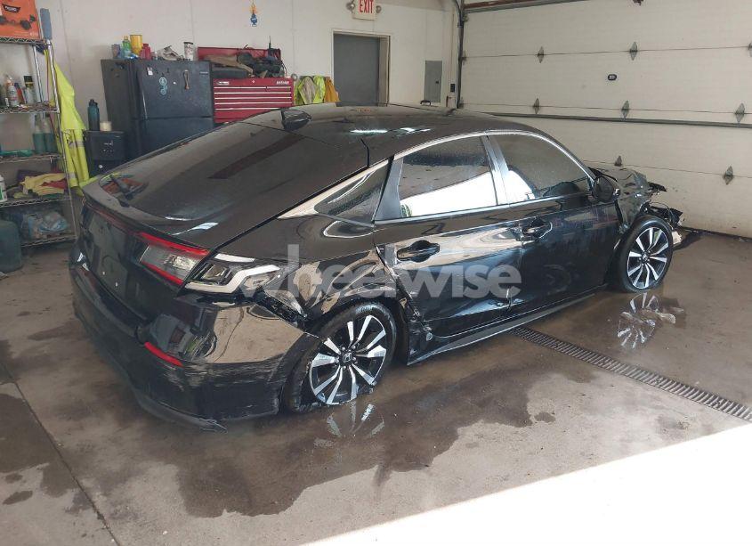 Photo 4 of 2022 Honda Civic EX-L (VIN 19XFL1H79NE009058)
