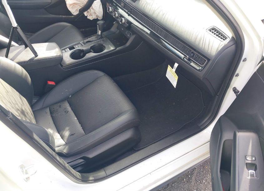 Photo 5 of 2023 Honda Civic EX-L /EX-L W/O BSI (VIN 19XFL1H79PE005904)