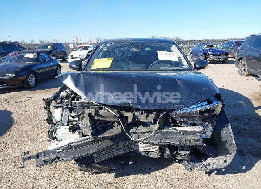 Photo 13 of 2024 Honda Civic EX-L (VIN 19XFL1H79RE002343)