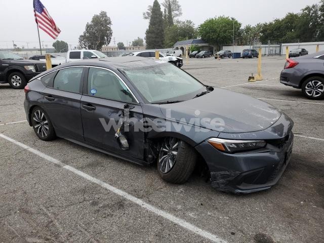 Photo 3 of 2024 HONDA CIVIC EXL (VIN 19XFL1H7XRE014646)
