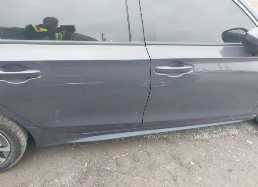 Photo 13 of 2024 Honda Civic EX-L (VIN 19XFL1H7XRE017918)