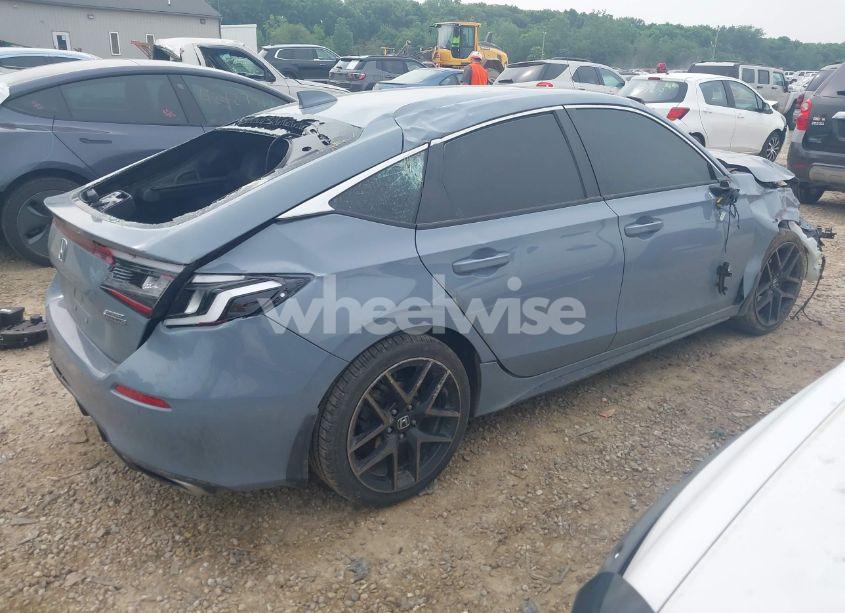 Photo 4 of 2022 Honda Civic SPORT TOURING (VIN 19XFL1H80NE024301)