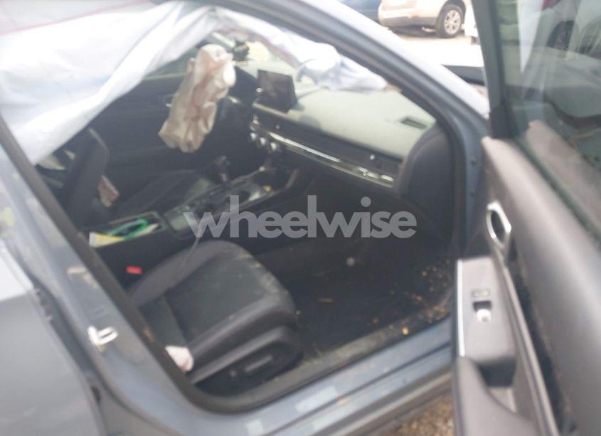 Photo 5 of 2022 Honda Civic SPORT TOURING (VIN 19XFL1H80NE024301)