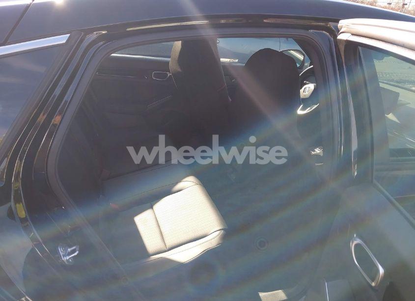 Photo 8 of 2024 Honda Civic SPORT TOURING (VIN 19XFL1H80RE003969)