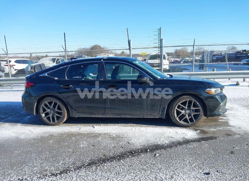 Photo 12 of 2024 Honda Civic SPORT TOURING (VIN 19XFL1H80RE013742)