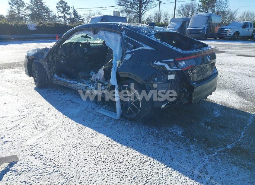 Photo 3 of 2024 Honda Civic SPORT TOURING (VIN 19XFL1H80RE013742)