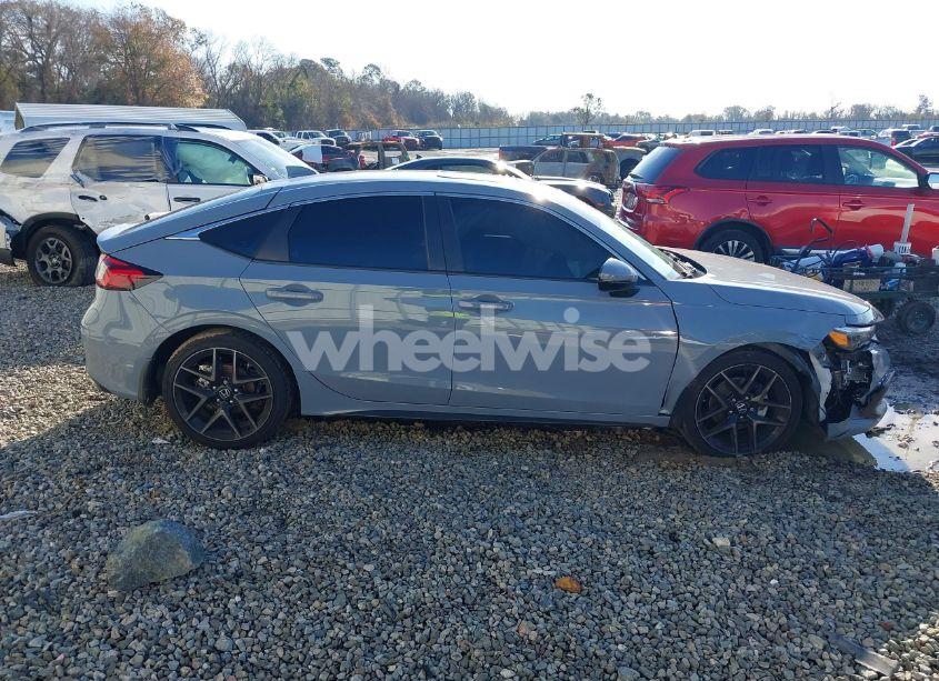 Photo 13 of 2024 Honda Civic SPORT TOURING (VIN 19XFL1H80RE022375)