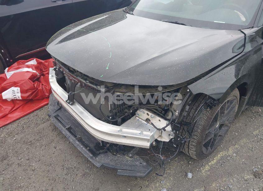 Photo 6 of 2024 Honda Civic SPORT TOURING (VIN 19XFL1H80RE023882)