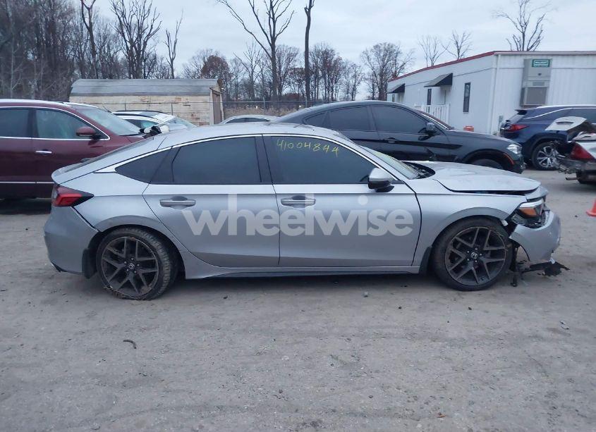 Photo 13 of 2022 Honda Civic SPORT TOURING (VIN 19XFL1H81NE006356)