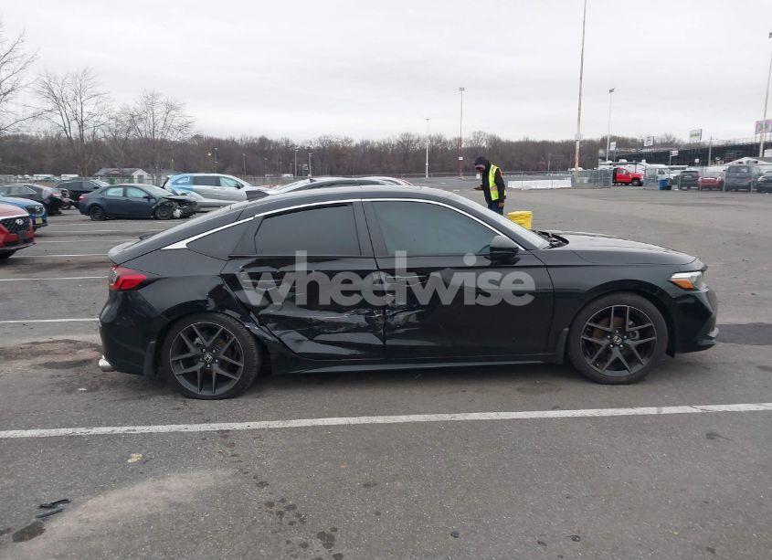 Photo 13 of 2024 Honda Civic SPORT TOURING (VIN 19XFL1H81RE007190)