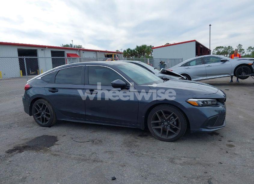 Photo 13 of 2024 Honda Civic SPORT TOURING (VIN 19XFL1H81RE024247)