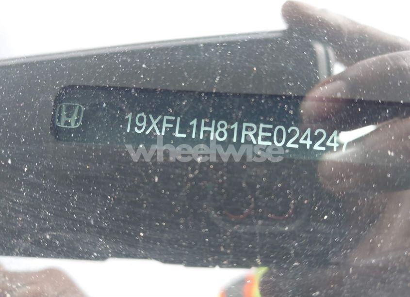 Photo 9 of 2024 Honda Civic SPORT TOURING (VIN 19XFL1H81RE024247)