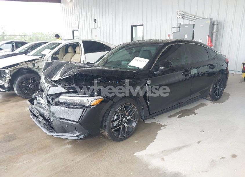 Photo 2 of 2024 Honda Civic SPORT TOURING (VIN 19XFL1H81RE029402)