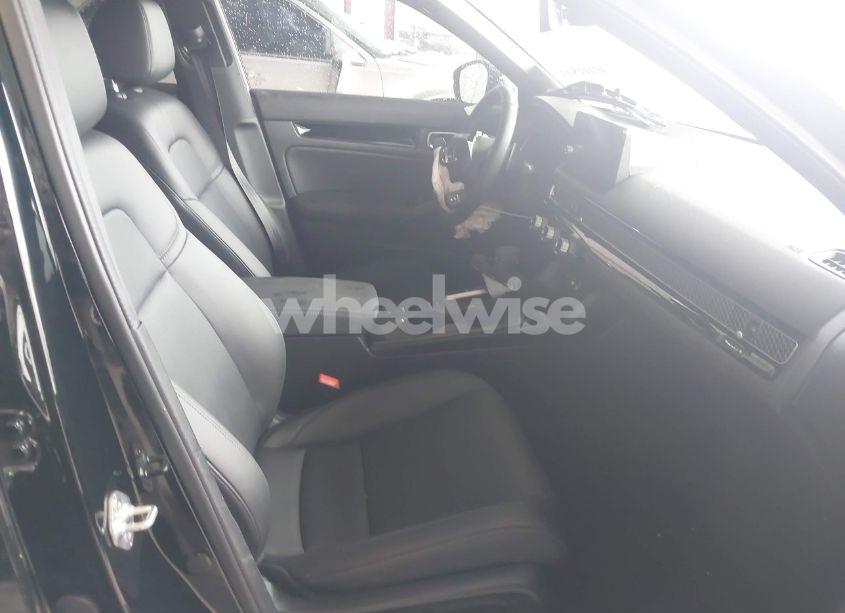 Photo 5 of 2024 Honda Civic SPORT TOURING (VIN 19XFL1H81RE029402)