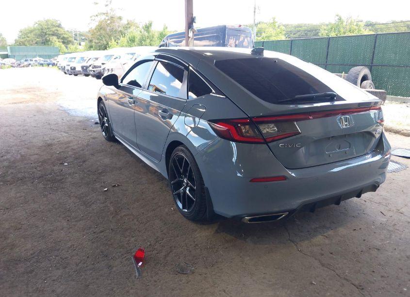 Photo 3 of 2022 Honda Civic SPORT TOURING (VIN 19XFL1H82NE019889)