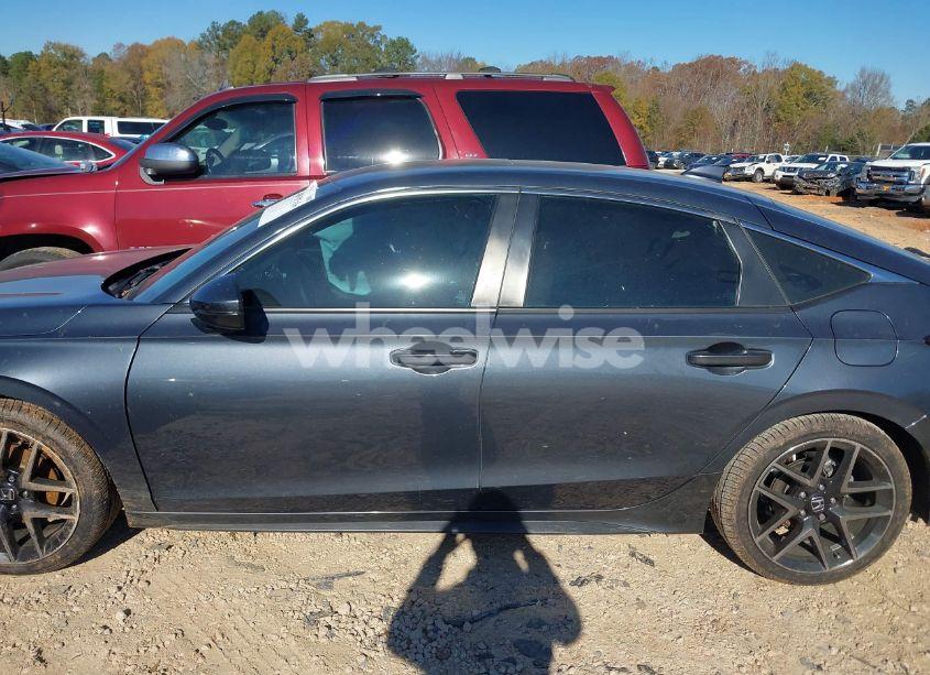 Photo 13 of 2022 Honda Civic SPORT TOURING (VIN 19XFL1H83NE009145)