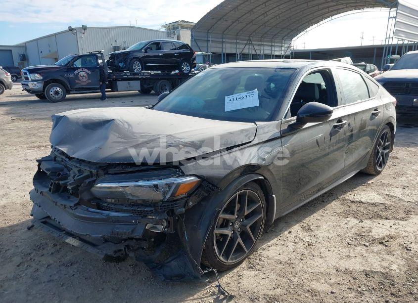 Photo 2 of 2022 Honda Civic SPORT TOURING (VIN 19XFL1H83NE010182)