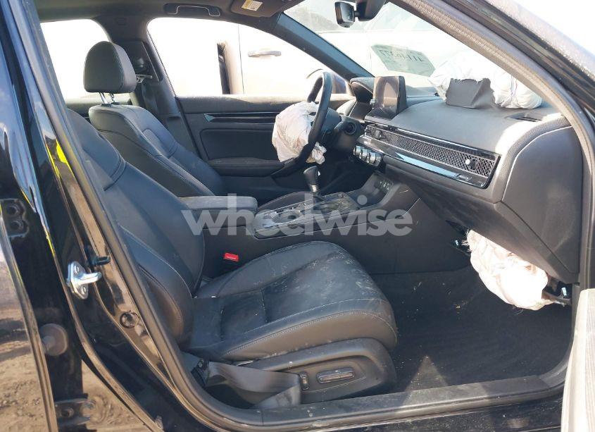 Photo 5 of 2022 Honda Civic SPORT TOURING (VIN 19XFL1H83NE010182)