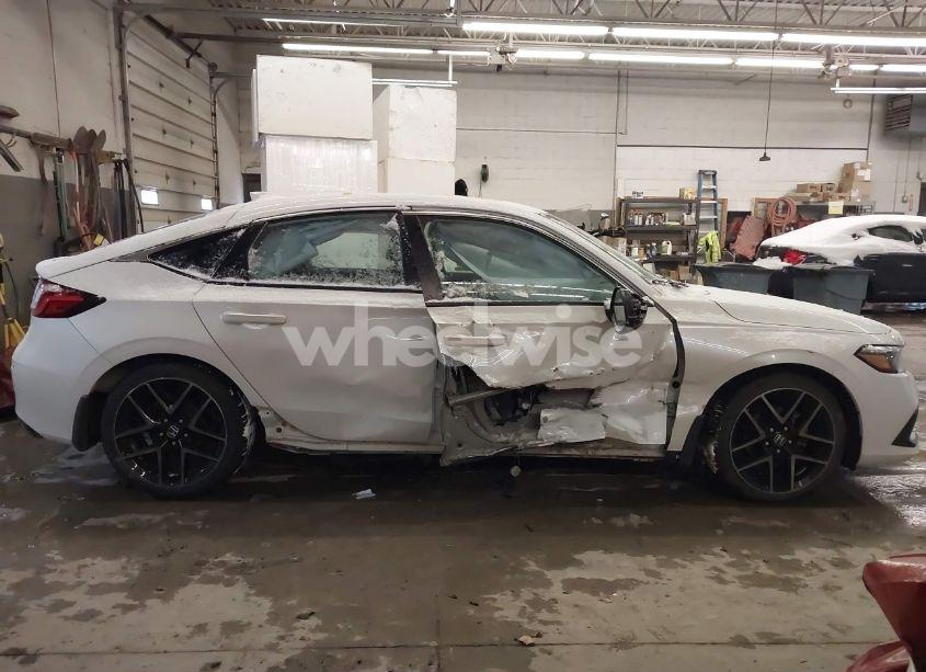 Photo 14 of 2022 Honda Civic SPORT TOURING (VIN 19XFL1H83NE016838)