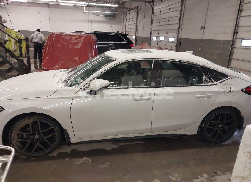 Photo 15 of 2022 Honda Civic SPORT TOURING (VIN 19XFL1H83NE016838)