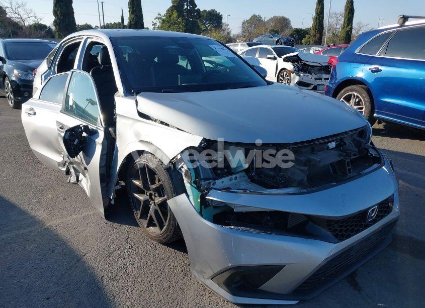 2024 Honda Civic SPORT TOURING (VIN 19XFL1H83RE017526) main photo